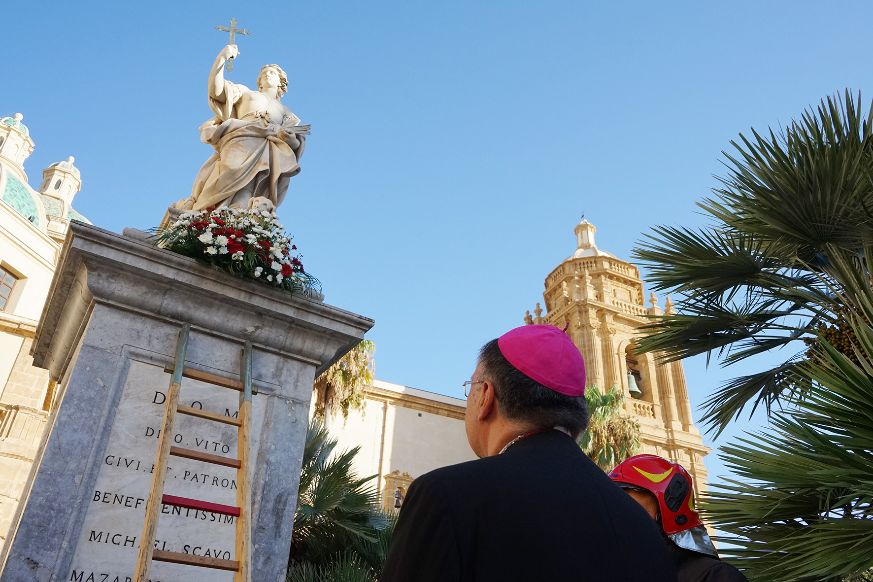 Mazara. FESTINO DI SAN VITO 2024, VESCOVO: «SAN VITO, AIUTACI A DISARMARE LINGUA E MANI»