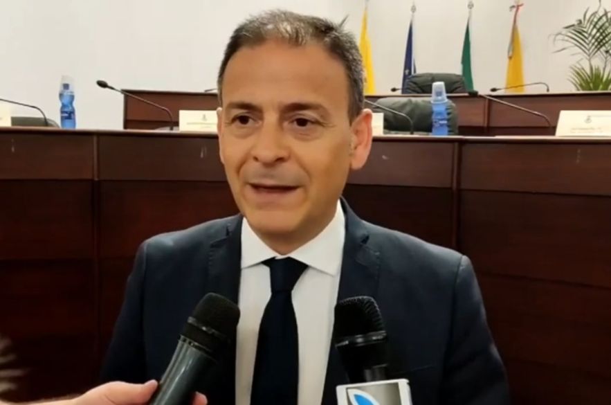 Mazara. Il sindaco Quinci interviene sull' aumento dell'indennità agli amministratori