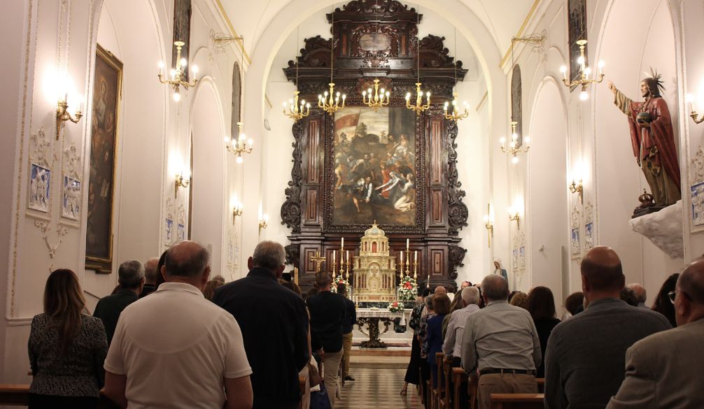 Mazara. TORNA RESTAURATO LO “SPASIMO DI SICILIA” nuovamente ricollocato sull’altare della parrocchia Cristo Re