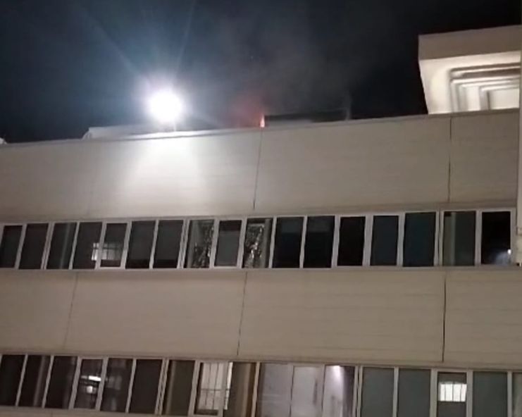 Mazara. Incendio nel tetto dell'ospedale Abele Ajello