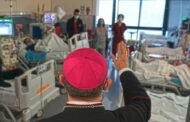 IL VESCOVO VISITA GLI AMMALATI E CELEBRA LA SANTA MESSA NEGLI OSPEDALI