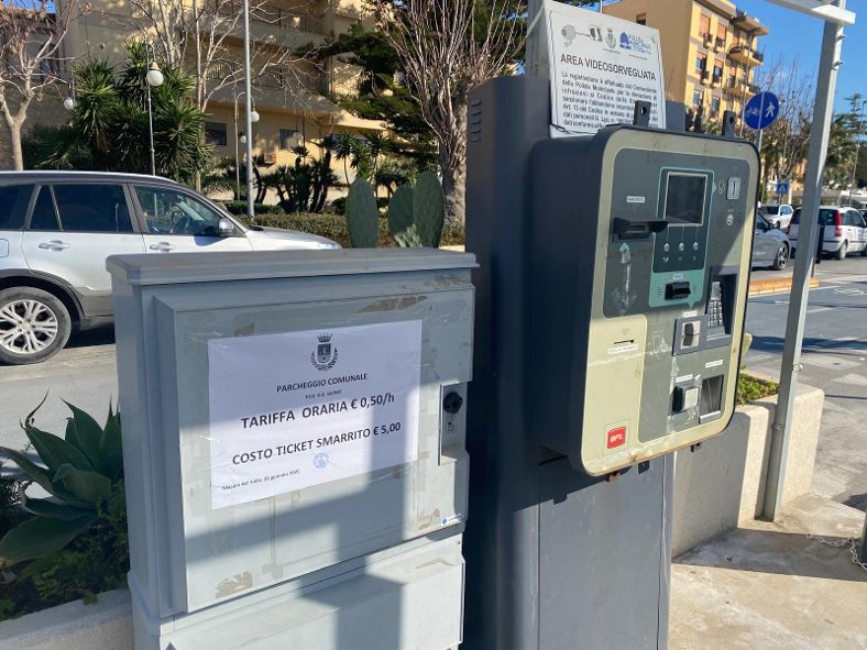 Mazara. Parcheggi, aumentano le tariffe per la sosta a pagamento